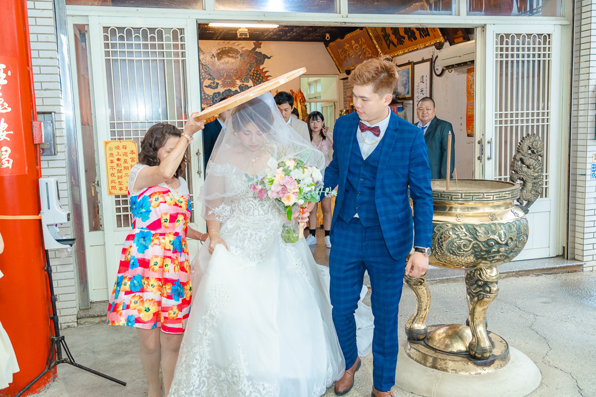 婚禮紀錄、婚攝、婚禮錄影、婚禮拍照、婚錄、婚紗攝影、婚禮攝影師、高雄婚攝、台南婚攝、台中婚攝、台北婚攝、高雄婚錄、台南婚錄