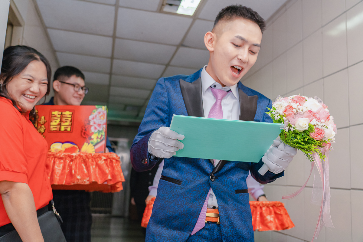 婚禮紀錄、婚攝、婚禮錄影、婚禮拍照、婚錄、婚紗攝影、婚禮攝影師、高雄婚攝、台南婚攝、台中婚攝、台北婚攝、高雄婚錄、台南婚錄
