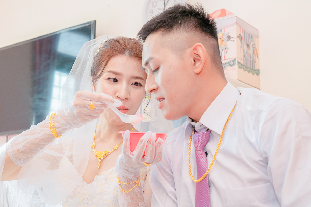 婚禮紀錄、婚攝、婚禮錄影、婚禮拍照、婚錄、婚紗攝影、婚禮攝影師、高雄婚攝、台南婚攝、台中婚攝、台北婚攝、高雄婚錄、台南婚錄