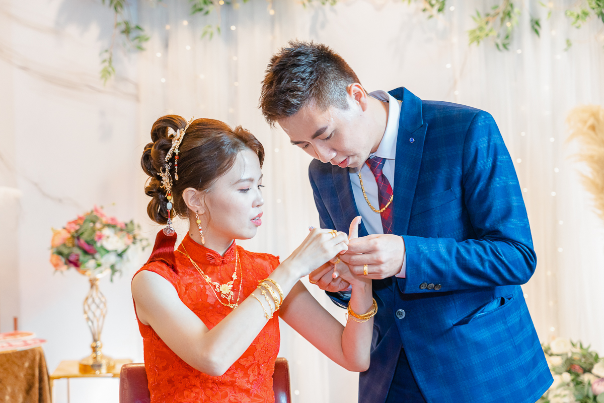 婚禮紀錄、婚攝、婚禮錄影、婚禮拍照、婚錄、婚紗攝影、婚禮攝影師、高雄婚攝、台南婚攝、台中婚攝、台北婚攝、高雄婚錄、台南婚錄