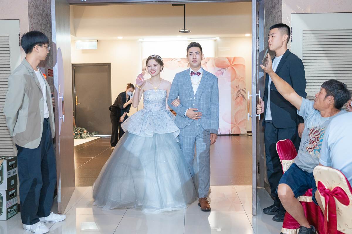 婚禮紀錄、婚攝、婚禮錄影、婚禮拍照、婚錄、婚紗攝影、婚禮攝影師、高雄婚攝、台南婚攝、台中婚攝、台北婚攝、高雄婚錄、台南婚錄