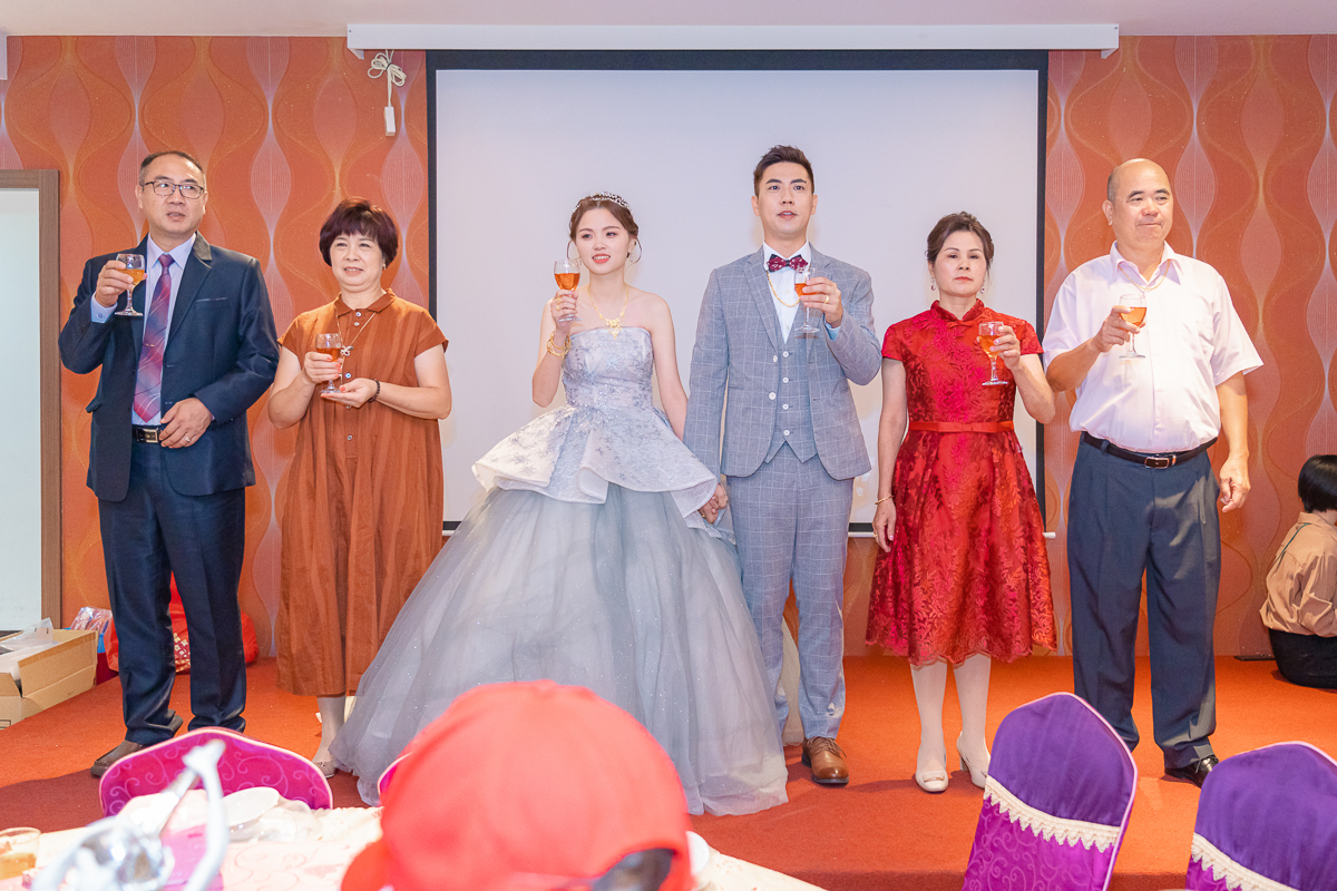 婚禮紀錄、婚攝、婚禮錄影、婚禮拍照、婚錄、婚紗攝影、婚禮攝影師、高雄婚攝、台南婚攝、台中婚攝、台北婚攝、高雄婚錄、台南婚錄