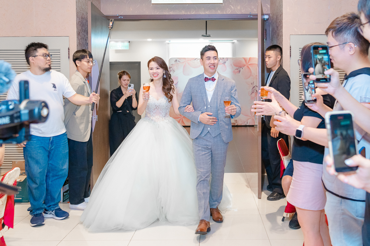 婚禮紀錄、婚攝、婚禮錄影、婚禮拍照、婚錄、婚紗攝影、婚禮攝影師、高雄婚攝、台南婚攝、台中婚攝、台北婚攝、高雄婚錄、台南婚錄