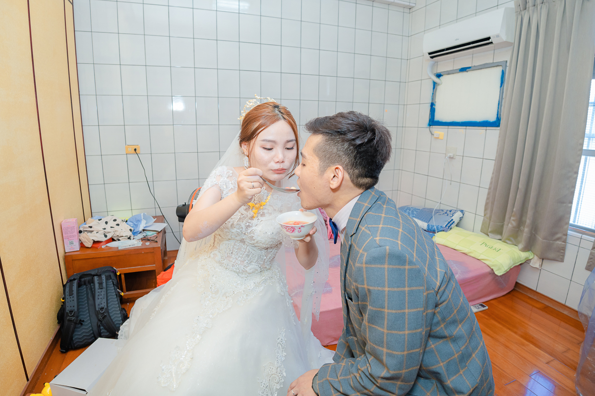 婚禮紀錄、婚攝、婚禮錄影、婚禮拍照、婚錄、婚紗攝影、婚禮攝影師、高雄婚攝、台南婚攝、台中婚攝、台北婚攝、高雄婚錄、台南婚錄