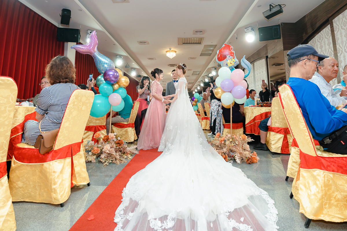 婚禮紀錄、婚攝、婚禮錄影、婚禮拍照、婚錄、婚紗攝影、婚禮攝影師、高雄婚攝、台南婚攝、台中婚攝、台北婚攝、高雄婚錄、台南婚錄