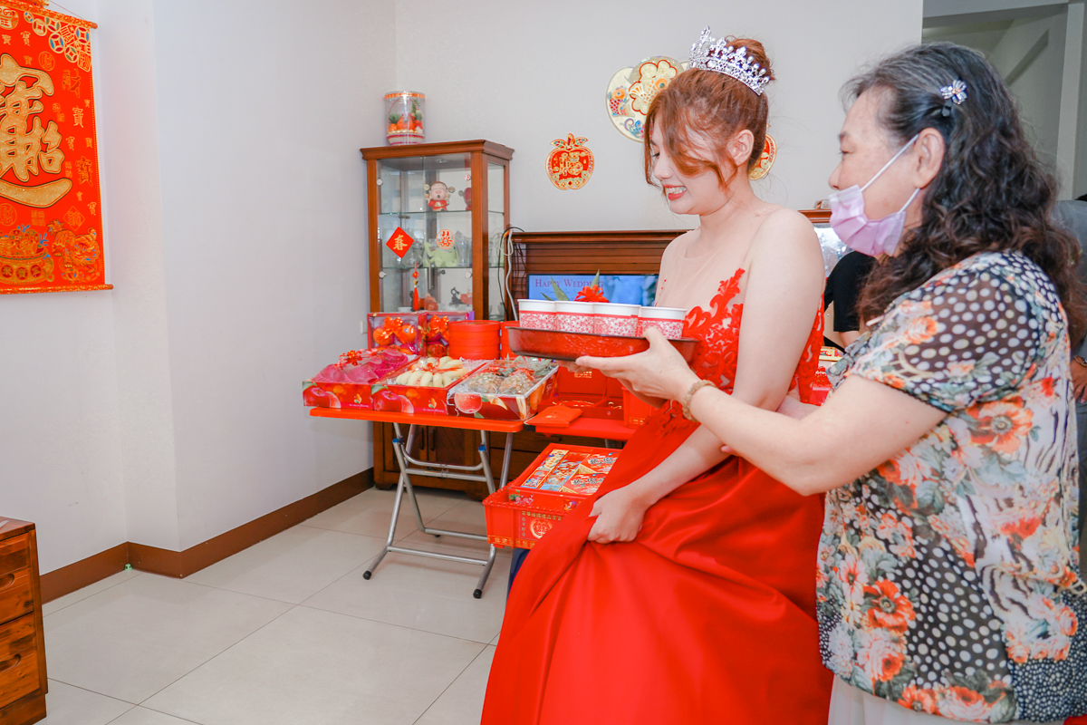 婚禮紀錄、婚攝、婚禮錄影、婚禮拍照、婚錄、婚紗攝影、婚禮攝影師、高雄婚攝、台南婚攝、台中婚攝、台北婚攝、高雄婚錄、台南婚錄