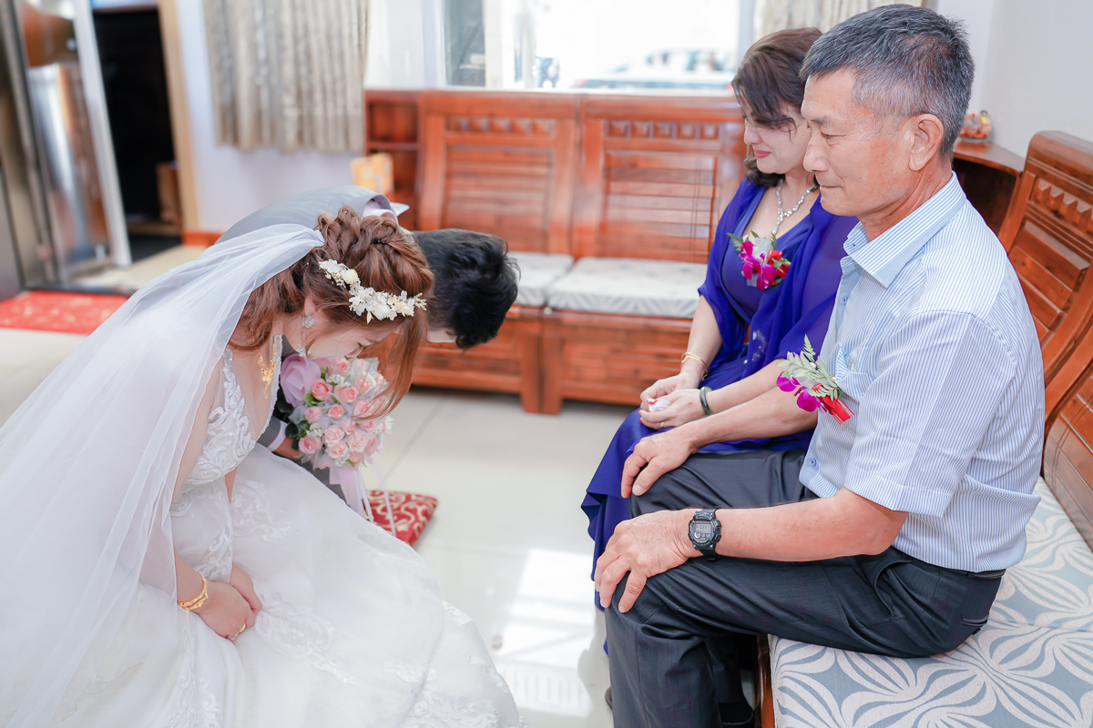 婚禮紀錄、婚攝、婚禮錄影、婚禮拍照、婚錄、婚紗攝影、婚禮攝影師、高雄婚攝、台南婚攝、台中婚攝、台北婚攝、高雄婚錄、台南婚錄