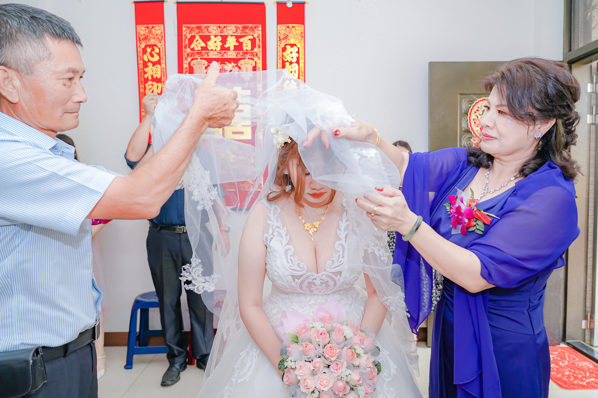 婚禮紀錄、婚攝、婚禮錄影、婚禮拍照、婚錄、婚紗攝影、婚禮攝影師、高雄婚攝、台南婚攝、台中婚攝、台北婚攝、高雄婚錄、台南婚錄