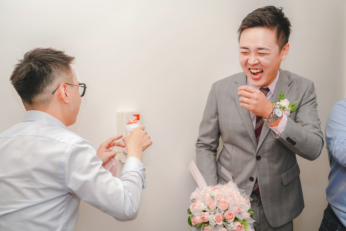 婚禮紀錄、婚攝、婚禮錄影、婚禮拍照、婚錄、婚紗攝影、婚禮攝影師、高雄婚攝、台南婚攝、台中婚攝、台北婚攝、高雄婚錄、台南婚錄