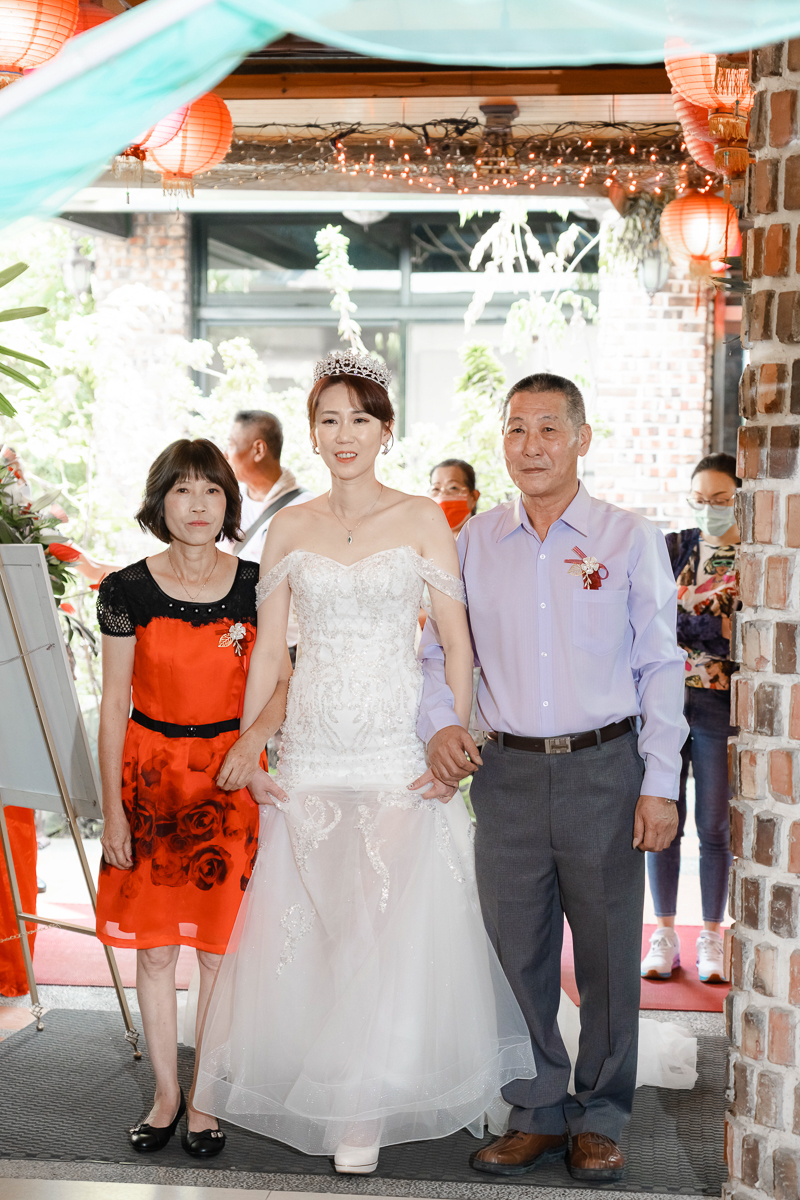 婚禮紀錄、婚攝、婚禮錄影、婚禮拍照、婚錄、婚紗攝影、婚禮攝影師、高雄婚攝、台南婚攝、台中婚攝、台北婚攝、高雄婚錄、台南婚錄