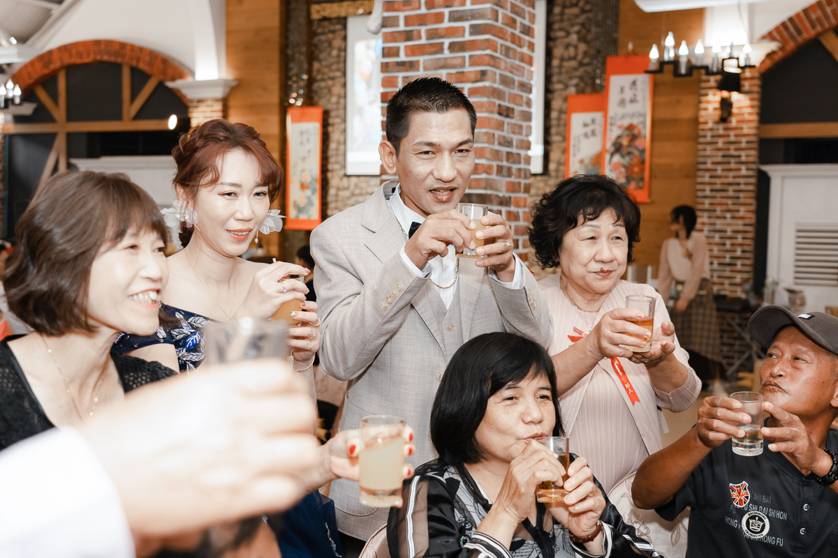 婚禮紀錄、婚攝、婚禮錄影、婚禮拍照、婚錄、婚紗攝影、婚禮攝影師、高雄婚攝、台南婚攝、台中婚攝、台北婚攝、高雄婚錄、台南婚錄