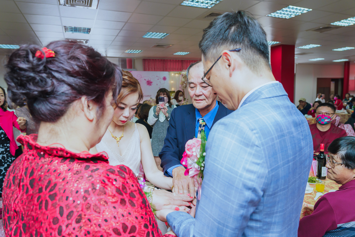 婚禮紀錄、婚攝、婚禮錄影、婚禮拍照、婚錄、婚紗攝影、婚禮攝影師、高雄婚攝、台南婚攝、台中婚攝、台北婚攝、高雄婚錄、台南婚錄