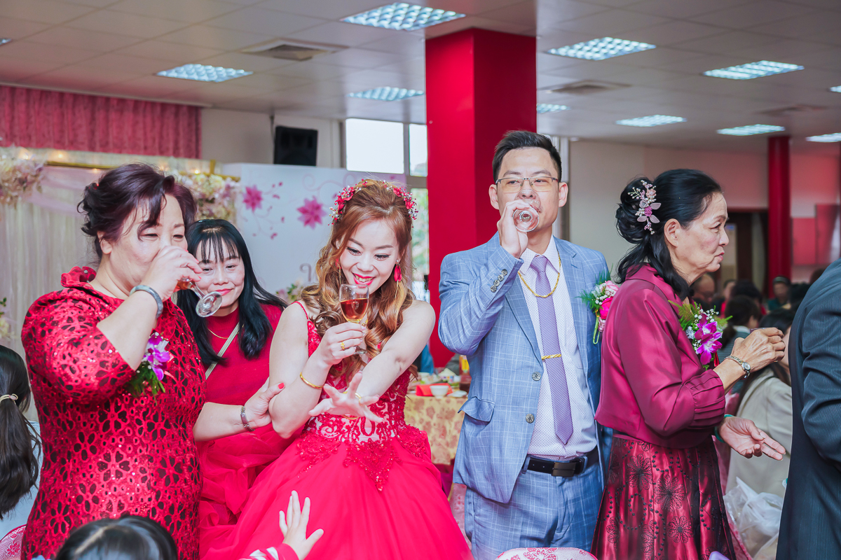 婚禮紀錄、婚攝、婚禮錄影、婚禮拍照、婚錄、婚紗攝影、婚禮攝影師、高雄婚攝、台南婚攝、台中婚攝、台北婚攝、高雄婚錄、台南婚錄