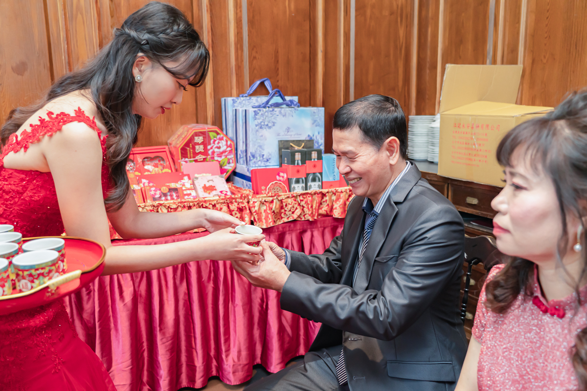 婚禮紀錄、婚攝、婚禮錄影、婚禮拍照、婚錄、婚紗攝影、婚禮攝影師、高雄婚攝、台南婚攝、台中婚攝、台北婚攝、高雄婚錄、台南婚錄