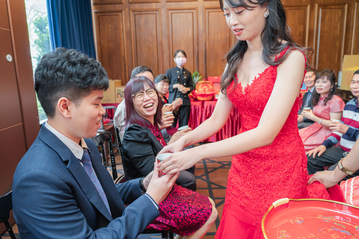 婚禮紀錄、婚攝、婚禮錄影、婚禮拍照、婚錄、婚紗攝影、婚禮攝影師、高雄婚攝、台南婚攝、台中婚攝、台北婚攝、高雄婚錄、台南婚錄