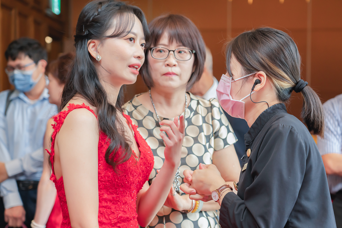 婚禮紀錄、婚攝、婚禮錄影、婚禮拍照、婚錄、婚紗攝影、婚禮攝影師、高雄婚攝、台南婚攝、台中婚攝、台北婚攝、高雄婚錄、台南婚錄