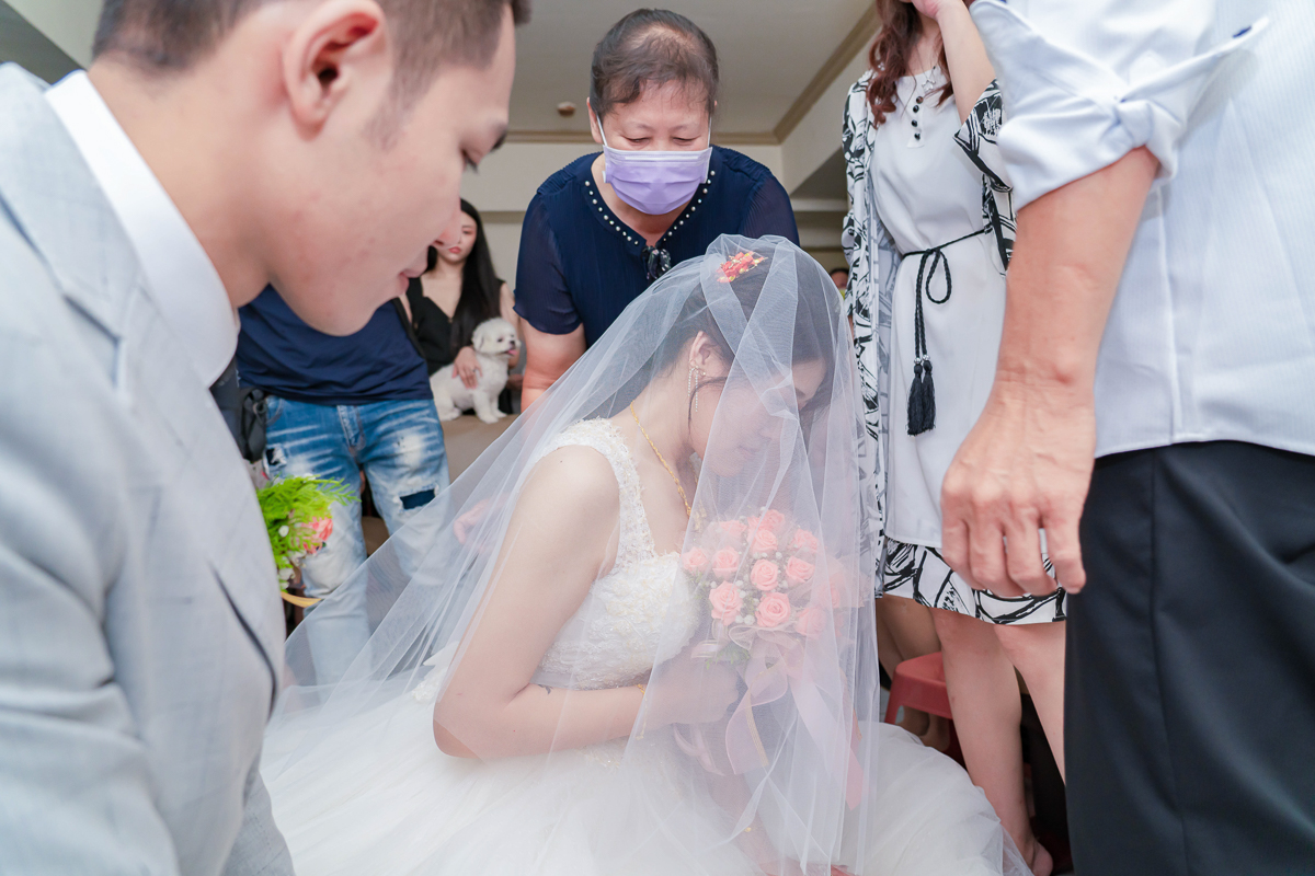 婚禮紀錄、婚攝、婚禮錄影、婚禮拍照、婚錄、婚紗攝影、婚禮攝影師、高雄婚攝、台南婚攝、台中婚攝、台北婚攝、高雄婚錄、台南婚錄