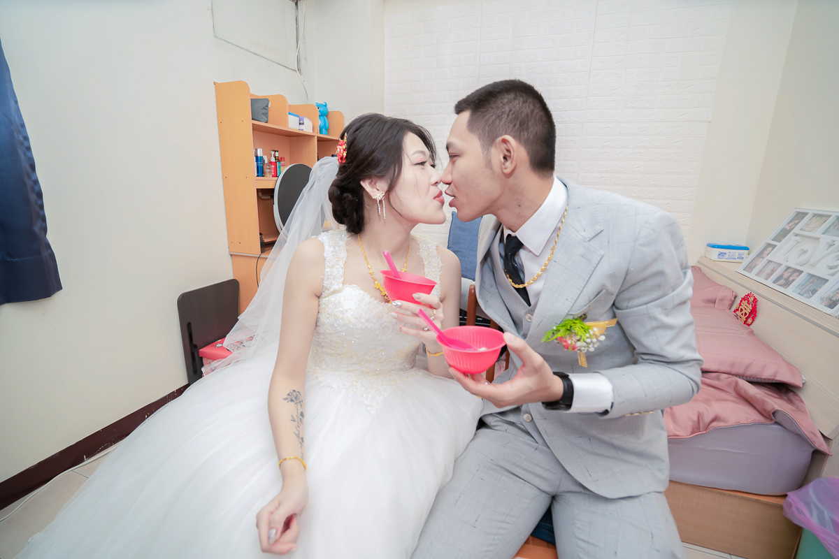 婚禮紀錄、婚攝、婚禮錄影、婚禮拍照、婚錄、婚紗攝影、婚禮攝影師、高雄婚攝、台南婚攝、台中婚攝、台北婚攝、高雄婚錄、台南婚錄