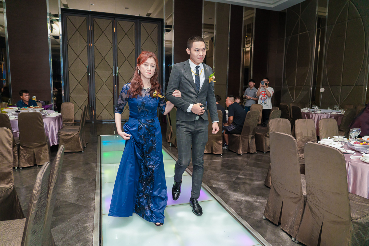 婚禮紀錄、婚攝、婚禮錄影、婚禮拍照、婚錄、婚紗攝影、婚禮攝影師、高雄婚攝、台南婚攝、台中婚攝、台北婚攝、高雄婚錄、台南婚錄
