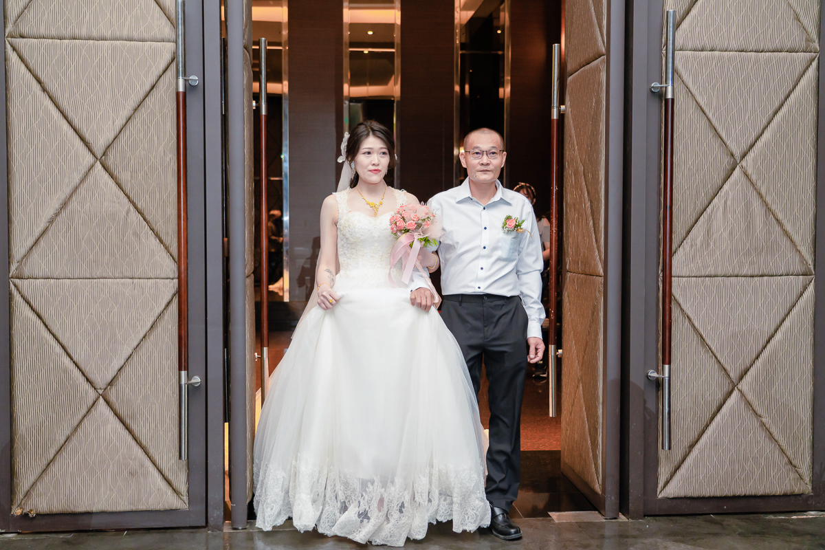 婚禮紀錄、婚攝、婚禮錄影、婚禮拍照、婚錄、婚紗攝影、婚禮攝影師、高雄婚攝、台南婚攝、台中婚攝、台北婚攝、高雄婚錄、台南婚錄