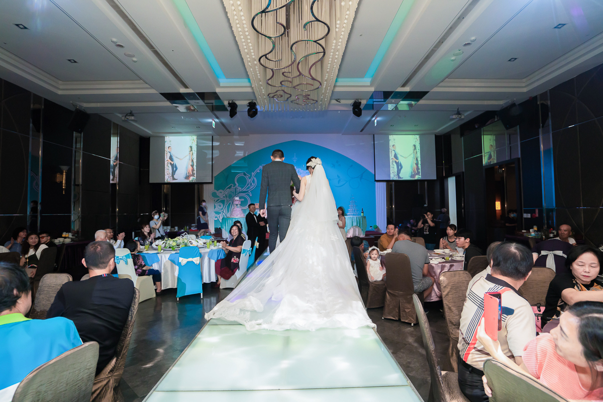婚禮紀錄、婚攝、婚禮錄影、婚禮拍照、婚錄、婚紗攝影、婚禮攝影師、高雄婚攝、台南婚攝、台中婚攝、台北婚攝、高雄婚錄、台南婚錄