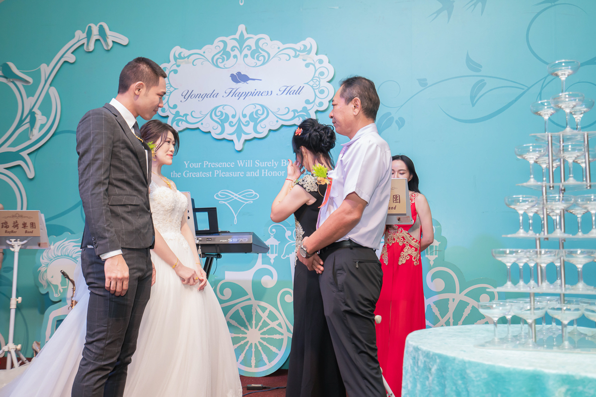 婚禮紀錄、婚攝、婚禮錄影、婚禮拍照、婚錄、婚紗攝影、婚禮攝影師、高雄婚攝、台南婚攝、台中婚攝、台北婚攝、高雄婚錄、台南婚錄