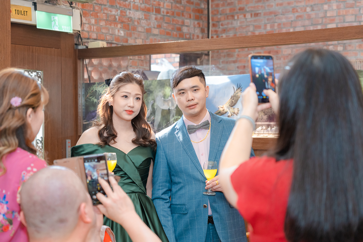 婚禮紀錄、婚攝、婚禮錄影、婚禮拍照、婚錄、婚紗攝影、婚禮攝影師、高雄婚攝、台南婚攝、台中婚攝、台北婚攝、高雄婚錄、台南婚錄