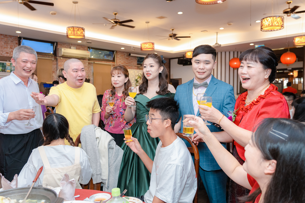 婚禮紀錄、婚攝、婚禮錄影、婚禮拍照、婚錄、婚紗攝影、婚禮攝影師、高雄婚攝、台南婚攝、台中婚攝、台北婚攝、高雄婚錄、台南婚錄