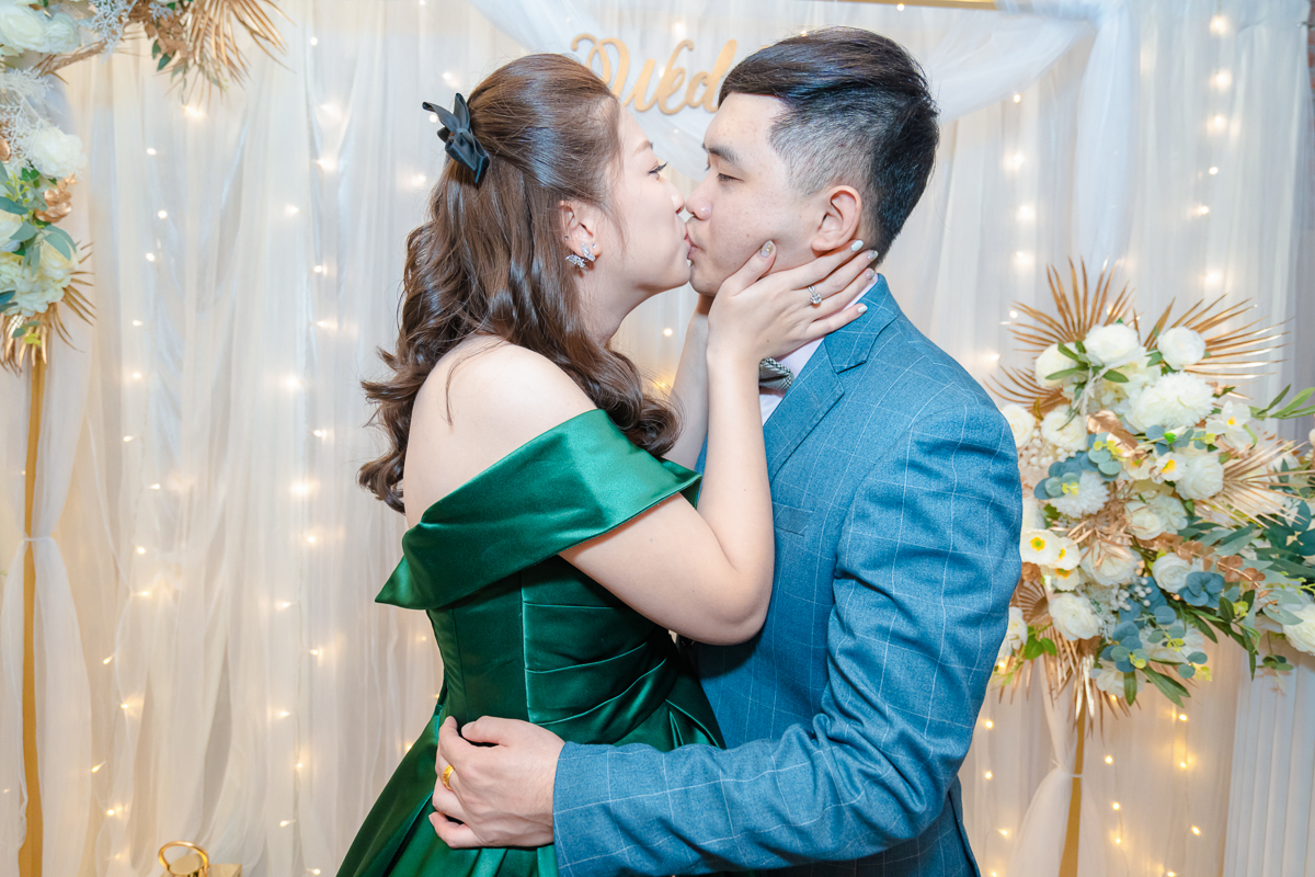 婚禮紀錄、婚攝、婚禮錄影、婚禮拍照、婚錄、婚紗攝影、婚禮攝影師、高雄婚攝、台南婚攝、台中婚攝、台北婚攝、高雄婚錄、台南婚錄