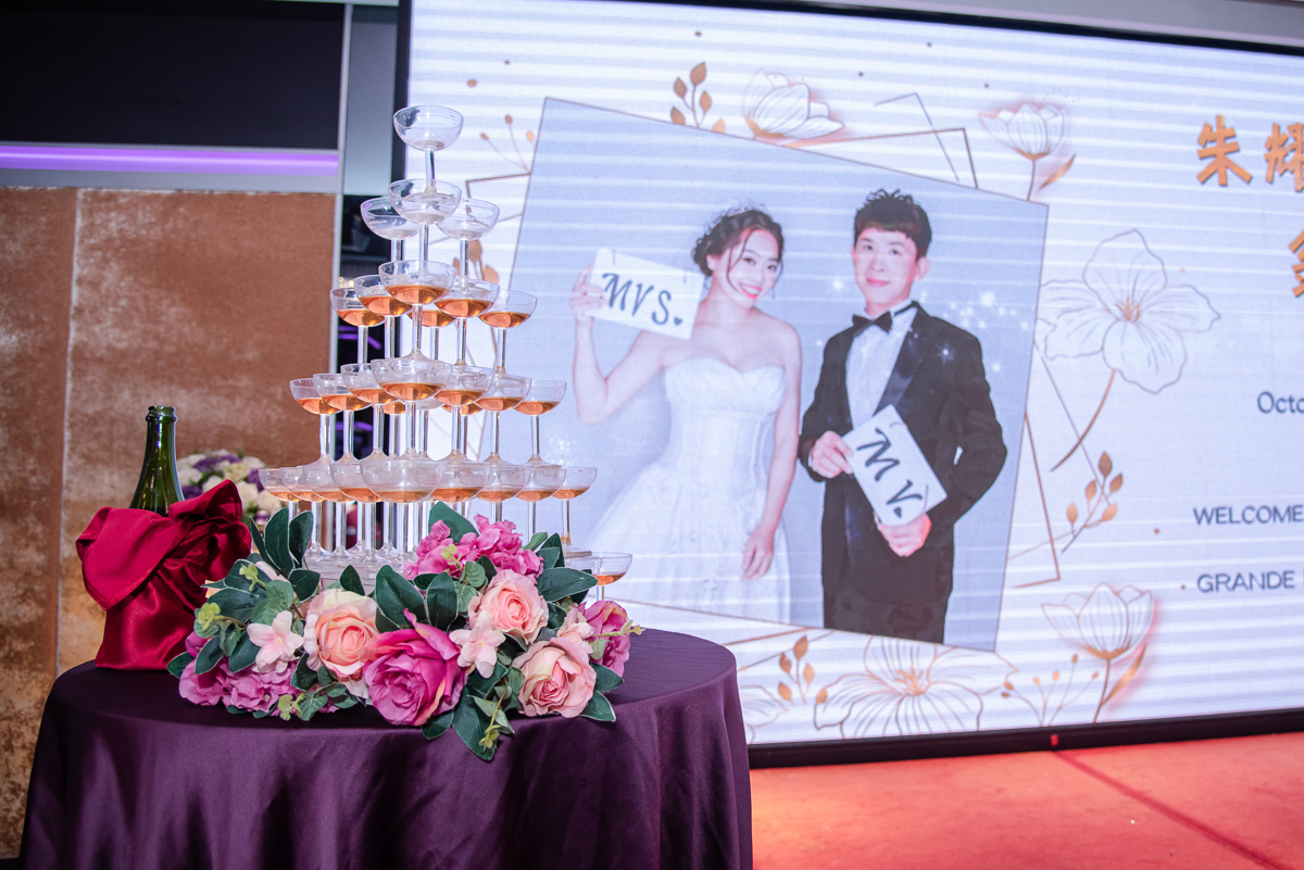 婚禮紀錄、婚攝、婚禮錄影、婚禮拍照、婚錄、婚紗攝影、婚禮攝影師、高雄婚攝、台南婚攝、台中婚攝、台北婚攝、高雄婚錄、台南婚錄