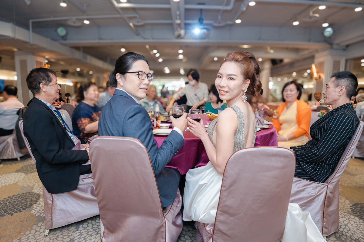 婚禮紀錄、婚攝、婚禮錄影、婚禮拍照、婚錄、婚紗攝影、婚禮攝影師、高雄婚攝、台南婚攝、台中婚攝、台北婚攝、高雄婚錄、台南婚錄