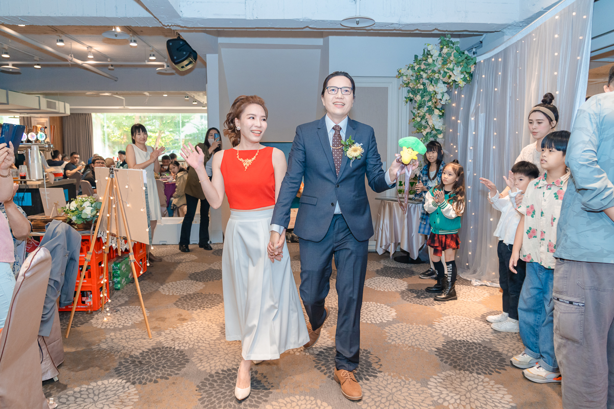 婚禮紀錄、婚攝、婚禮錄影、婚禮拍照、婚錄、婚紗攝影、婚禮攝影師、高雄婚攝、台南婚攝、台中婚攝、台北婚攝、高雄婚錄、台南婚錄