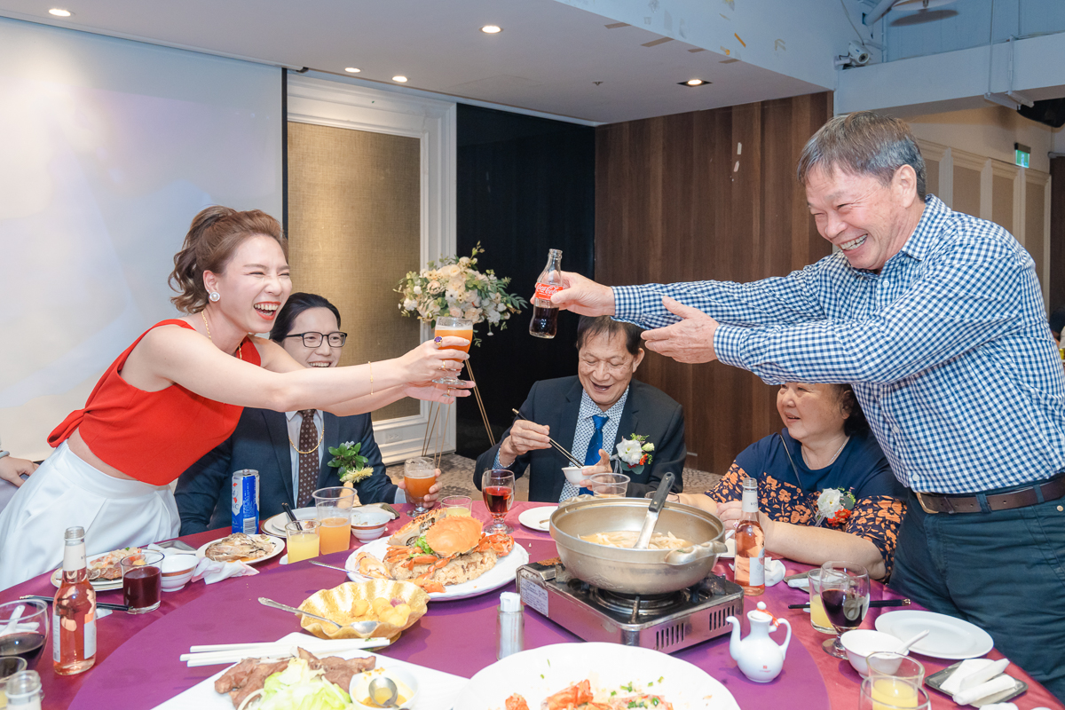 婚禮紀錄、婚攝、婚禮錄影、婚禮拍照、婚錄、婚紗攝影、婚禮攝影師、高雄婚攝、台南婚攝、台中婚攝、台北婚攝、高雄婚錄、台南婚錄