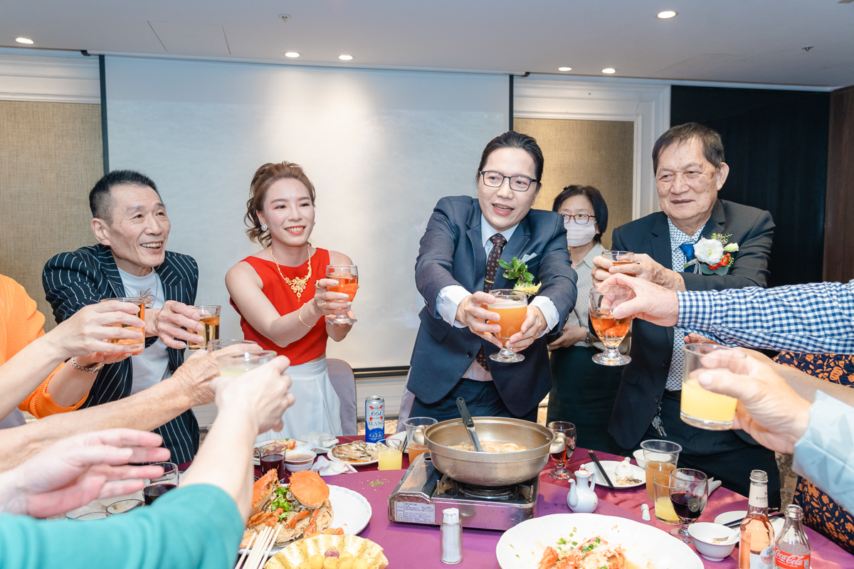婚禮紀錄、婚攝、婚禮錄影、婚禮拍照、婚錄、婚紗攝影、婚禮攝影師、高雄婚攝、台南婚攝、台中婚攝、台北婚攝、高雄婚錄、台南婚錄