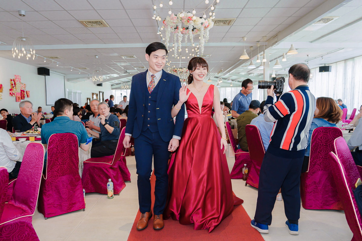 婚禮紀錄、婚攝、婚禮錄影、婚禮拍照、婚錄、婚紗攝影、婚禮攝影師、高雄婚攝、台南婚攝、台中婚攝、台北婚攝、高雄婚錄、台南婚錄