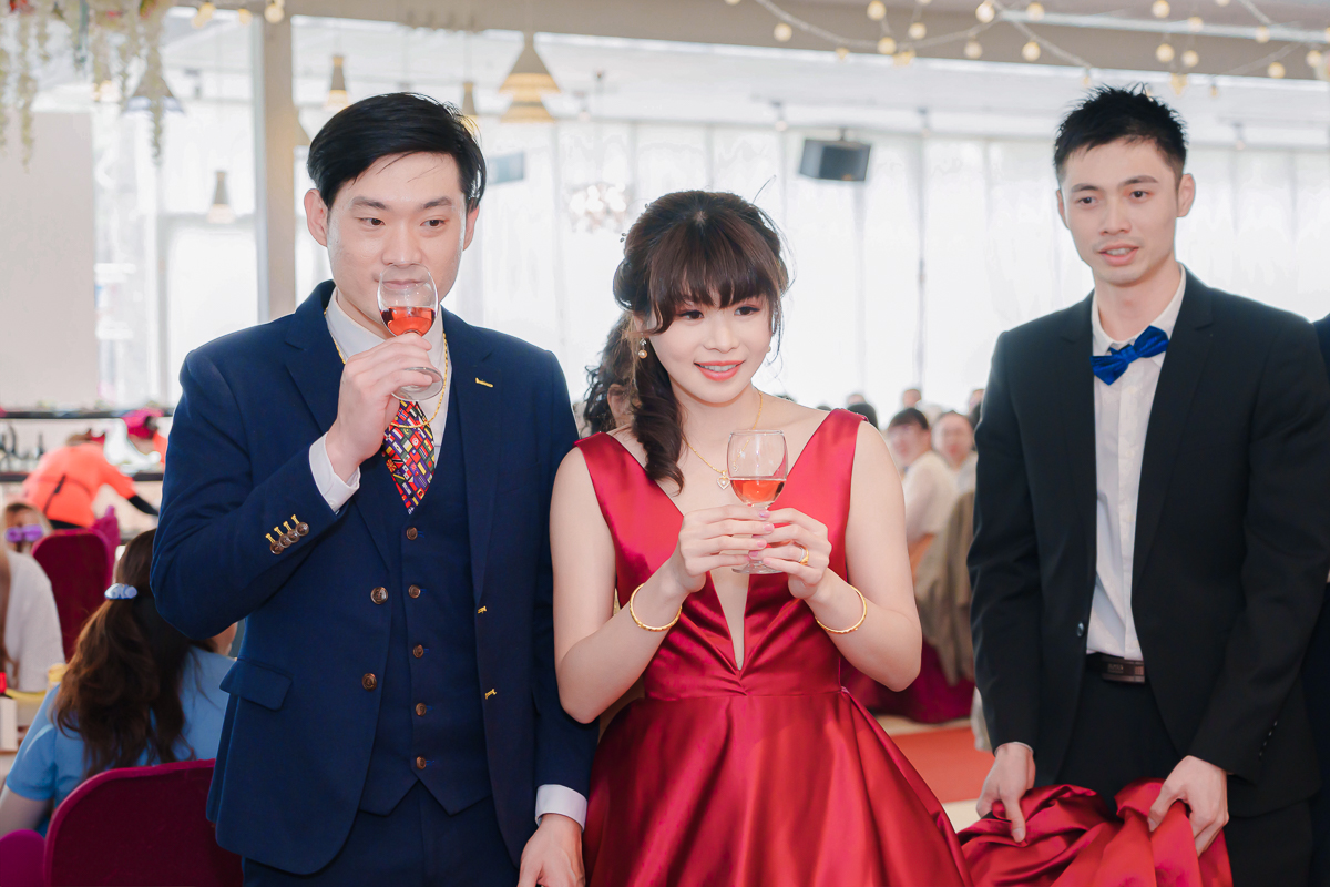 婚禮紀錄、婚攝、婚禮錄影、婚禮拍照、婚錄、婚紗攝影、婚禮攝影師、高雄婚攝、台南婚攝、台中婚攝、台北婚攝、高雄婚錄、台南婚錄