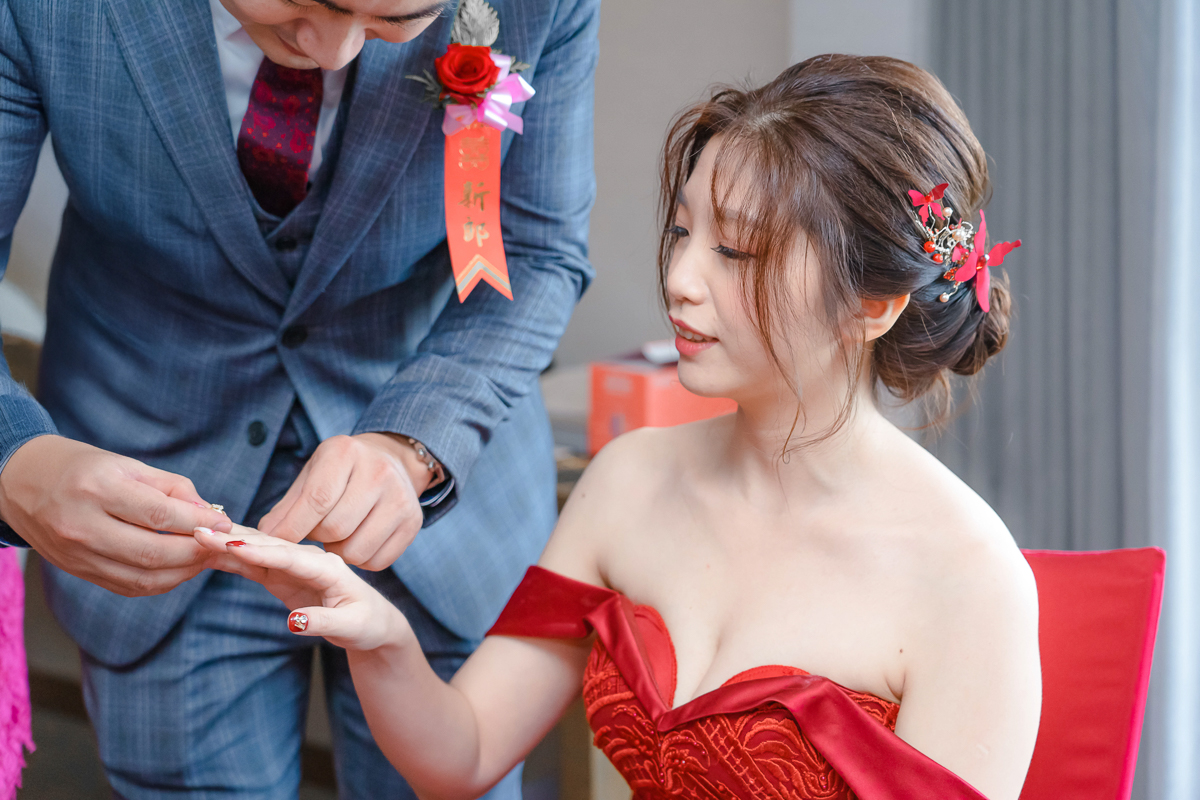 婚禮紀錄、婚攝、婚禮錄影、婚禮拍照、婚錄、婚紗攝影、婚禮攝影師、高雄婚攝、台南婚攝、台中婚攝、台北婚攝、高雄婚錄、台南婚錄