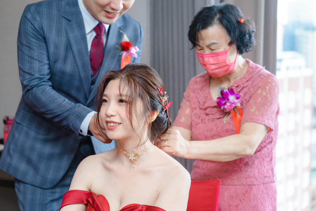 婚禮紀錄、婚攝、婚禮錄影、婚禮拍照、婚錄、婚紗攝影、婚禮攝影師、高雄婚攝、台南婚攝、台中婚攝、台北婚攝、高雄婚錄、台南婚錄