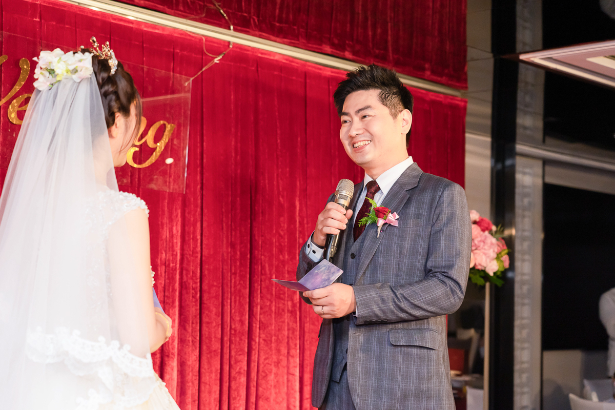 婚禮紀錄、婚攝、婚禮錄影、婚禮拍照、婚錄、婚紗攝影、婚禮攝影師、高雄婚攝、台南婚攝、台中婚攝、台北婚攝、高雄婚錄、台南婚錄