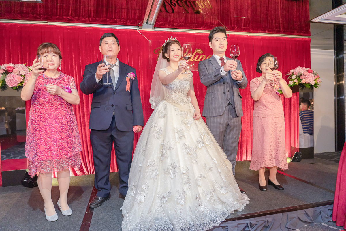 婚禮紀錄、婚攝、婚禮錄影、婚禮拍照、婚錄、婚紗攝影、婚禮攝影師、高雄婚攝、台南婚攝、台中婚攝、台北婚攝、高雄婚錄、台南婚錄