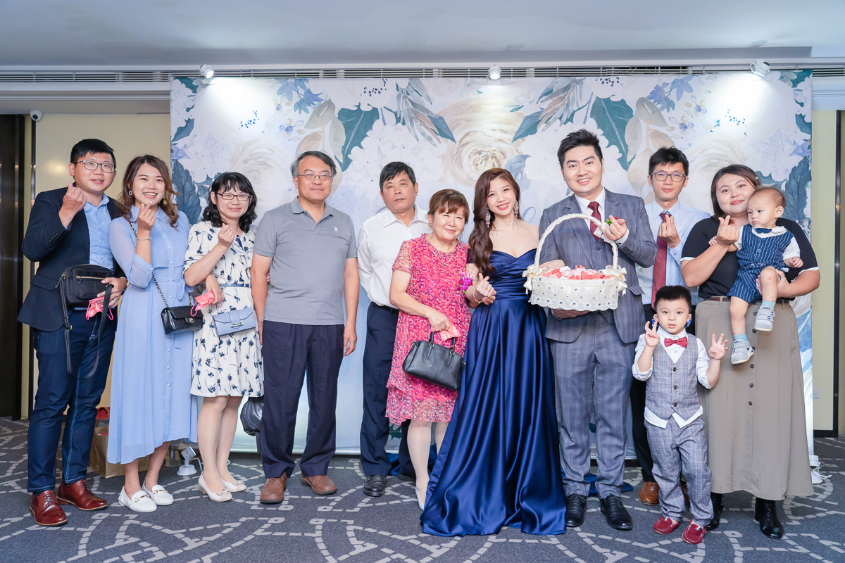 婚禮紀錄、婚攝、婚禮錄影、婚禮拍照、婚錄、婚紗攝影、婚禮攝影師、高雄婚攝、台南婚攝、台中婚攝、台北婚攝、高雄婚錄、台南婚錄