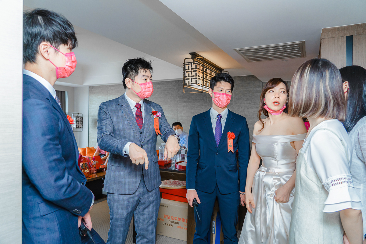 婚禮紀錄、婚攝、婚禮錄影、婚禮拍照、婚錄、婚紗攝影、婚禮攝影師、高雄婚攝、台南婚攝、台中婚攝、台北婚攝、高雄婚錄、台南婚錄