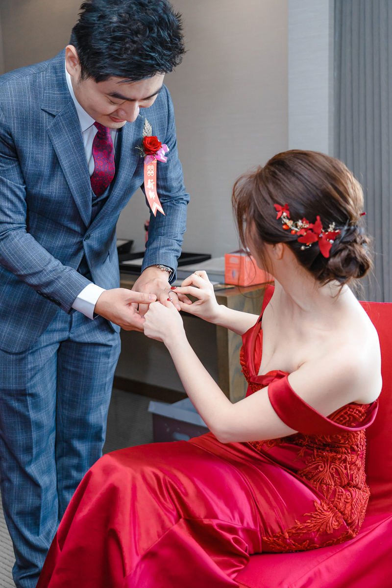 婚禮紀錄、婚攝、婚禮錄影、婚禮拍照、婚錄、婚紗攝影、婚禮攝影師、高雄婚攝、台南婚攝、台中婚攝、台北婚攝、高雄婚錄、台南婚錄