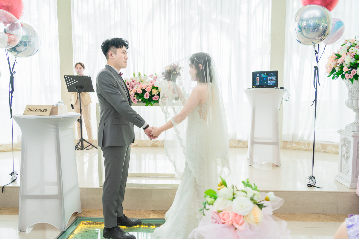 婚禮紀錄、婚攝、婚禮錄影、婚禮拍照、婚錄、婚紗攝影、婚禮攝影師、高雄婚攝、台南婚攝、台中婚攝、台北婚攝、高雄婚錄、台南婚錄