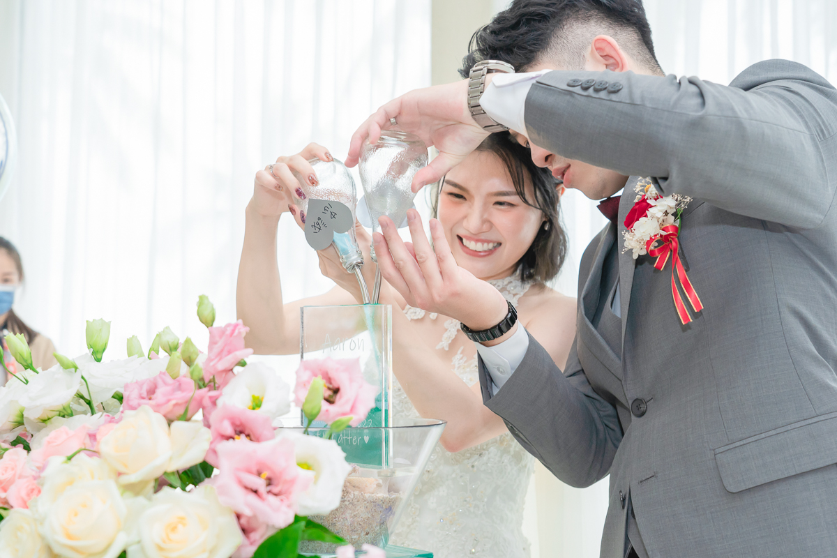 婚禮紀錄、婚攝、婚禮錄影、婚禮拍照、婚錄、婚紗攝影、婚禮攝影師、高雄婚攝、台南婚攝、台中婚攝、台北婚攝、高雄婚錄、台南婚錄