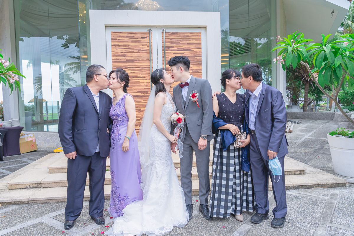 婚禮紀錄、婚攝、婚禮錄影、婚禮拍照、婚錄、婚紗攝影、婚禮攝影師、高雄婚攝、台南婚攝、台中婚攝、台北婚攝、高雄婚錄、台南婚錄