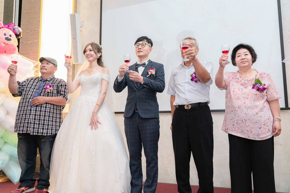 婚禮紀錄、婚攝、婚禮錄影、婚禮拍照、婚錄、婚紗攝影、婚禮攝影師、高雄婚攝、台南婚攝、台中婚攝、台北婚攝、高雄婚錄、台南婚錄