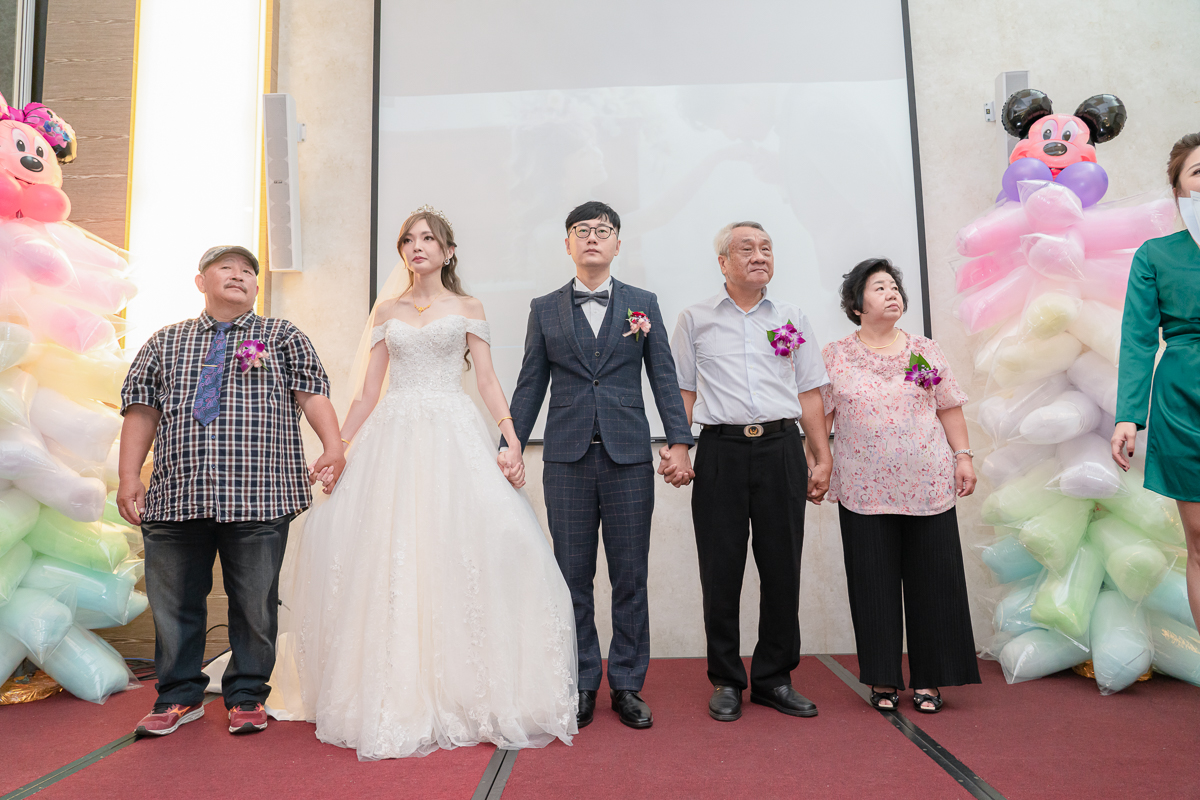 婚禮紀錄、婚攝、婚禮錄影、婚禮拍照、婚錄、婚紗攝影、婚禮攝影師、高雄婚攝、台南婚攝、台中婚攝、台北婚攝、高雄婚錄、台南婚錄