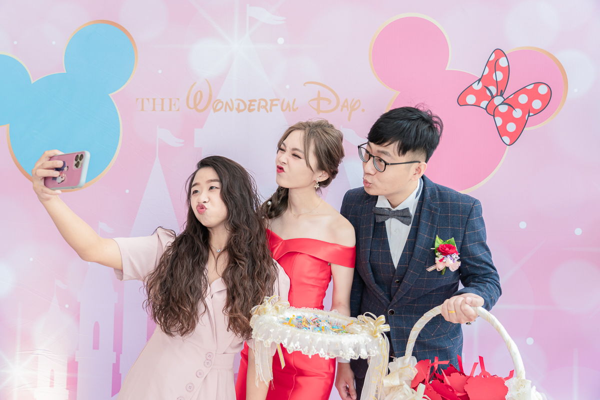 婚禮紀錄、婚攝、婚禮錄影、婚禮拍照、婚錄、婚紗攝影、婚禮攝影師、高雄婚攝、台南婚攝、台中婚攝、台北婚攝、高雄婚錄、台南婚錄