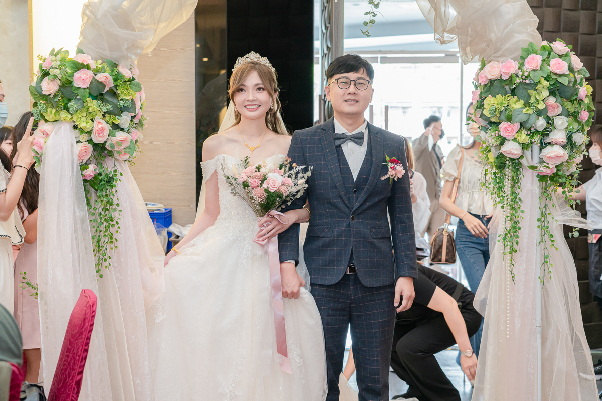 婚禮紀錄、婚攝、婚禮錄影、婚禮拍照、婚錄、婚紗攝影、婚禮攝影師、高雄婚攝、台南婚攝、台中婚攝、台北婚攝、高雄婚錄、台南婚錄